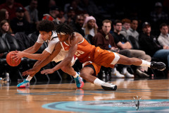 Texas-vs-St-Joes-11.22.24-19