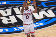 2025-03-28-Michigan-vs-Auburn-DH00153-123