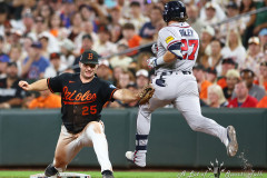 July 25, 2026: Baltimore MD: Baltimore Orioles first baseman Pete Alonso (25) stretches for a put out during a Major League Baseball game at Oriole Park at Camden Yards Baltimore, MD. (Michael R. Smith/A Lot of Sports Talk).
