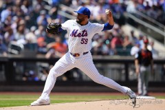 NEW YORK — AUGUST 21: New York Mets pitcher Sean Manaea (59) delivers a pitch against the Baltimore Orioles during the first inning at Citi Field on August 21, 2024, in New York, New York. (Gregory Fisher/A Lot of Sports Talk)