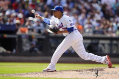 NEW YORK — AUGUST 21: New York Mets pitcher Edwin Diaz (39) delivers a pitch against the Baltimore Orioles during the ninth inning at Citi Field on August 21, 2024, in New York, New York. (Gregory Fisher/A Lot of Sports Talk)