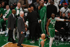 hawks_at_celtics_59-scaled