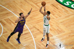 lakers_at_celtics_250308_08