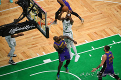 lakers_at_celtics_250308_14