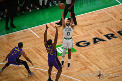 lakers_at_celtics_250308_23