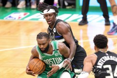JER_NBAplayoffs_BucksVs.Celtics_Round2Game2_5.4.22-12