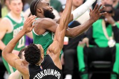 JER_NBAplayoffs_BucksVs.Celtics_Round2Game2_5.4.22-17
