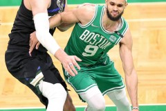 JER_NBAplayoffs_BucksVs.Celtics_Round2Game2_5.4.22-5-1