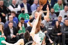 JER_NBAplayoffs_BucksVs.Celtics_Round2Game2_5.4.22-16-2