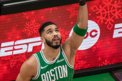 sixers_at_celtics_241225_06