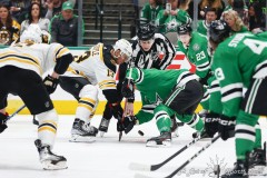 DALLAS, TX - FEBRUARY 14: Boston Bruins vs . Dallas Stars (Photo by Ross James/ALOST)