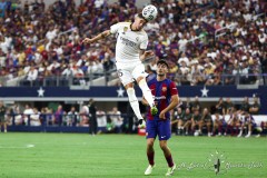 ARLINGTON, TX - JULY 29: FC Barcelona vs. Real Madrid, Soccer Champions Tour in Arlington, TX. (Photo by Ross James/ALOST)
