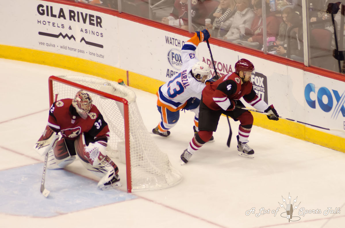 NHL: New York Islanders at Arizona Coyotes (01.22.18)