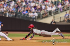 QUEENS, NEW YORK — SEPTEMBER 8:  Cincinnati Reds shortstop Elly De La Cruz (44) attempts to steal second base during the game between the New York Mets and the Cincinnati Reds at Citi Field on September 8, 2024, in Queens, N.Y. (Scotty Rausenberger/A Lot of Sports Talk)