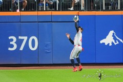 NEW YORK — JULY 29: Minnesota Twins center fielder Byron Buxton (25) catches New York Mets designated hitter JD Martinez (not pictured) sacrifice fly ball during the fourth  inning at Citi Field on July 29, 2024, in New York, New York. (Gregory Fisher/A Lot of Sports Talk)