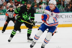DALLAS, TX — The Dallas Stars manhandled the Edmonton Oilers, 5-0, at American Airlines Center.